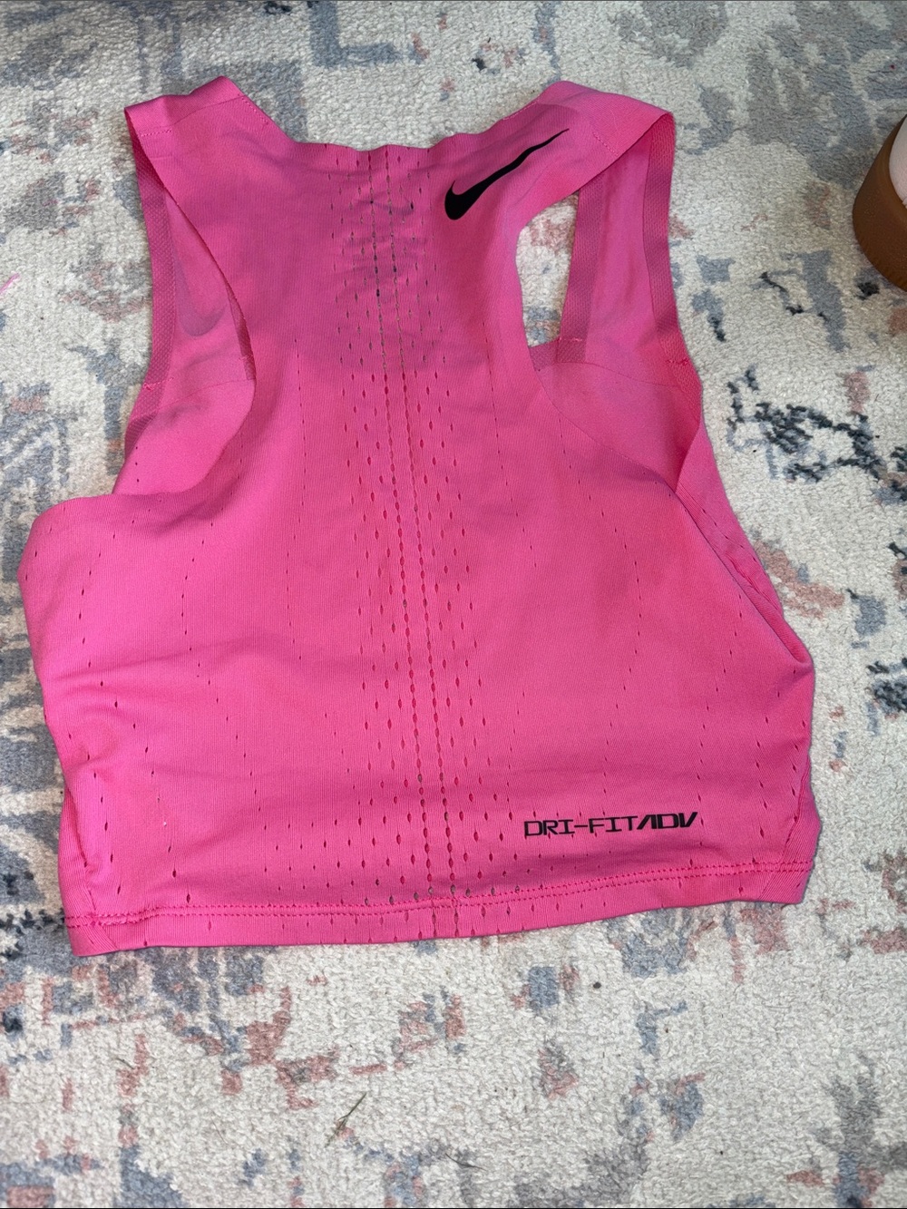 Nike Dri-Fit/Adv Hot Pink Perforated Racerback Crop Tank size xs - Picture 5 of 7